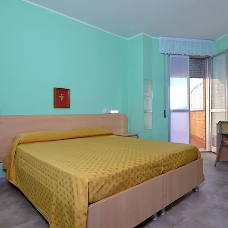 Maxim's Martinsicuro