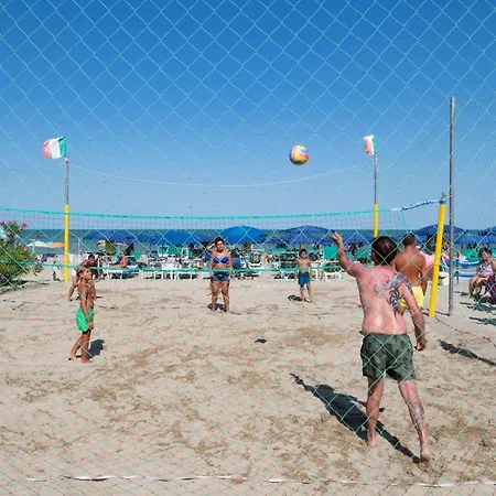 Ξενοδοχείο Maxim's 3*