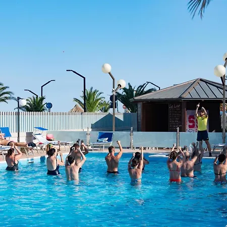 Maxim's Martinsicuro