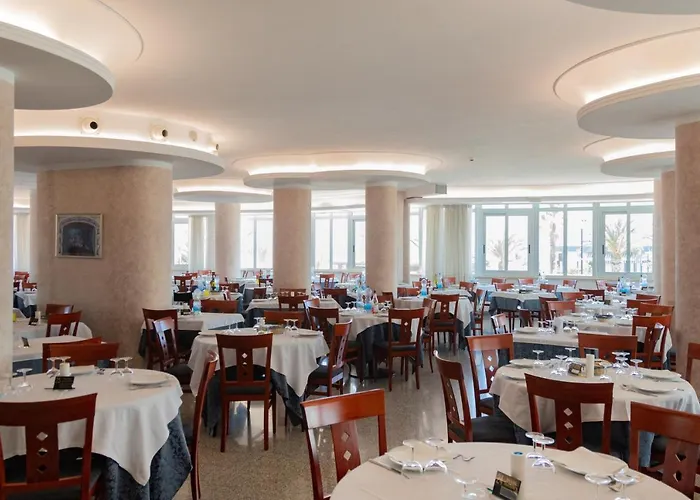 Maxim's Martinsicuro